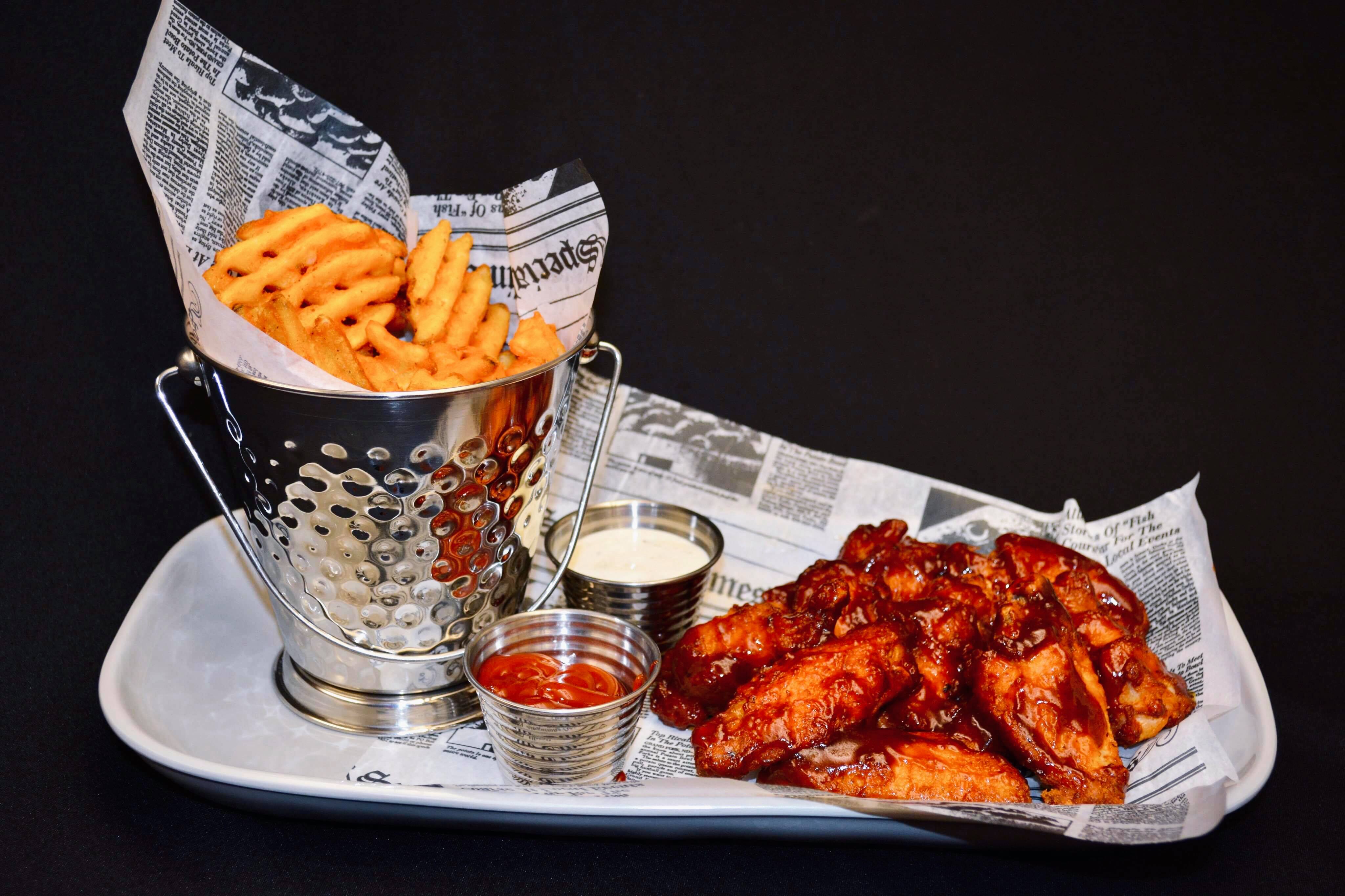 RLY_WingsandFries.jpg